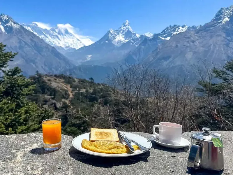 Everest helicopter breakfast