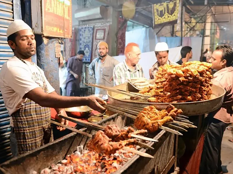 Old Delhi spice market and cooking