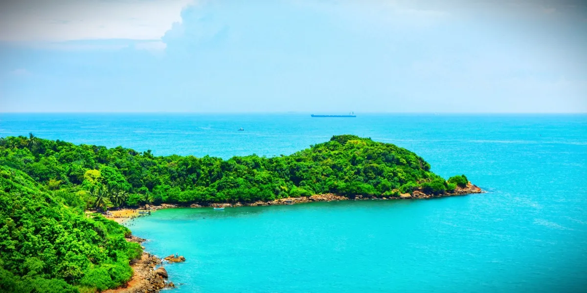 A panoramic view of the colonial ramparts of Galle Fort on the south coast of Sri Lanka