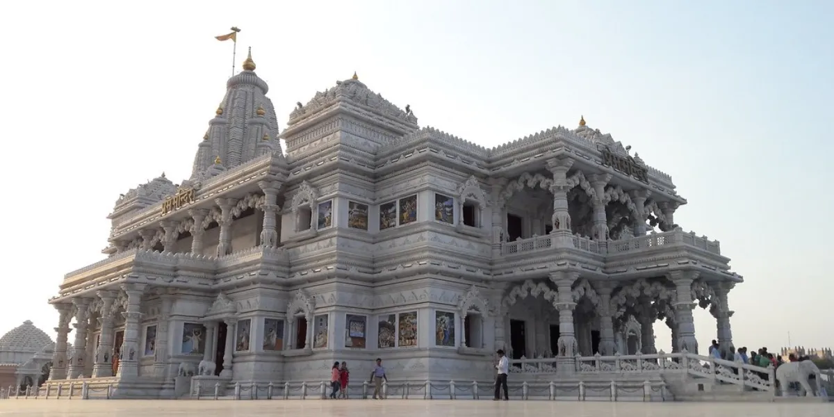 A riverside temple and ghat associated with Krishna at Mathura and Vrindavan