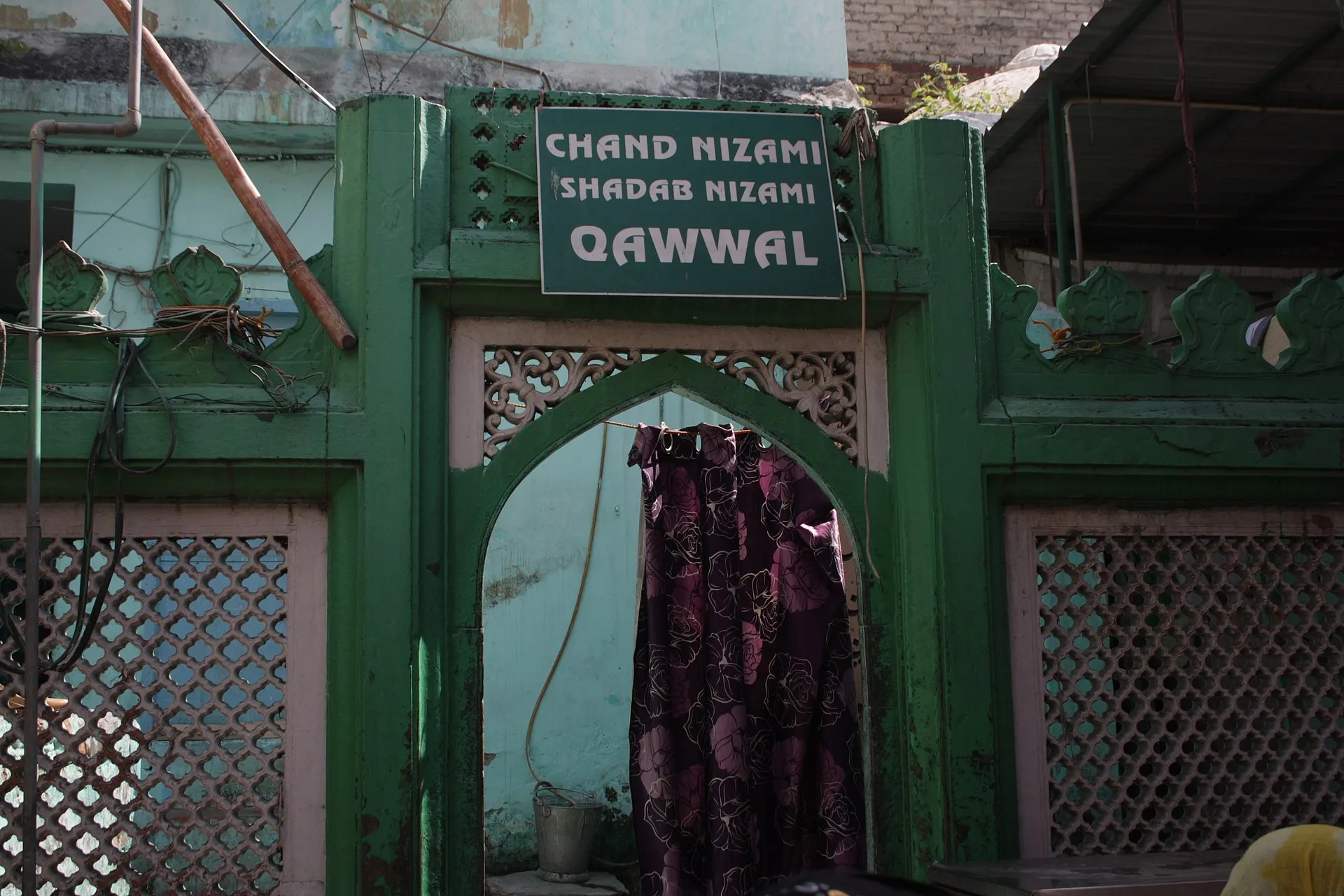 Devotees at the Hazrat Nizamuddin Dargah shrine in Delhi