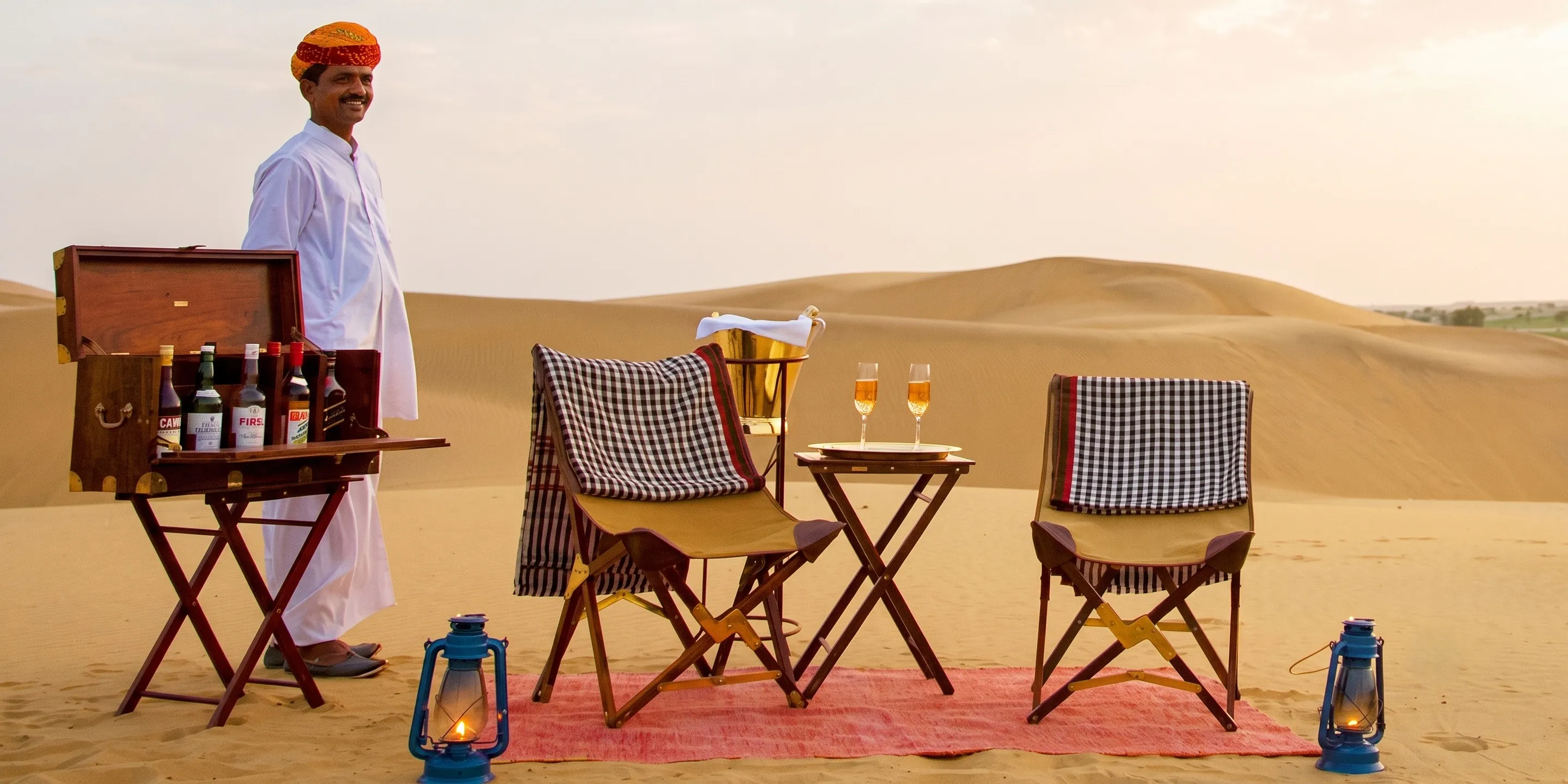 Golden Sam dune ridges in the Thar Desert, Jaisalmer